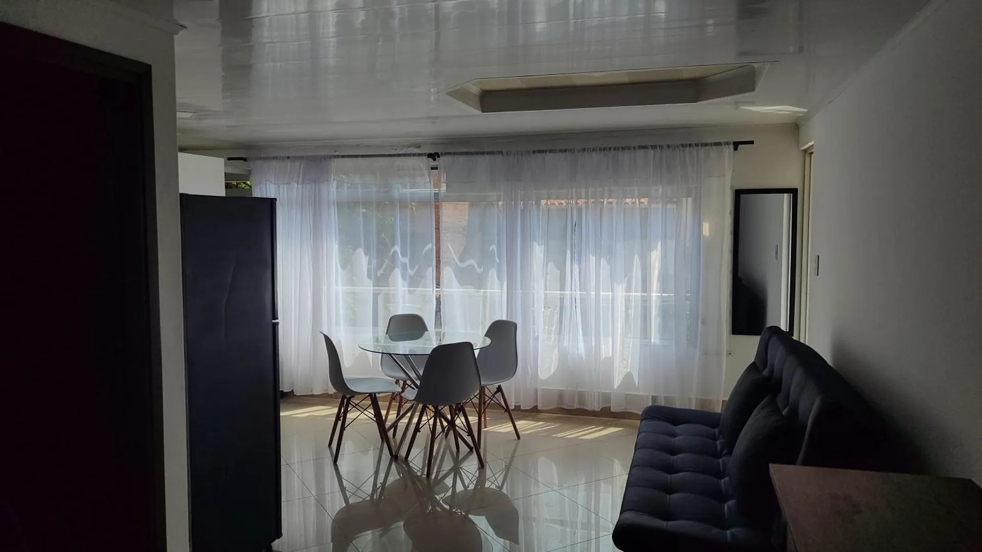 Apartamento Laureles Estadio メデジン